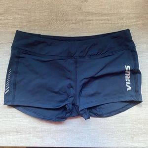 Virus Intl Short